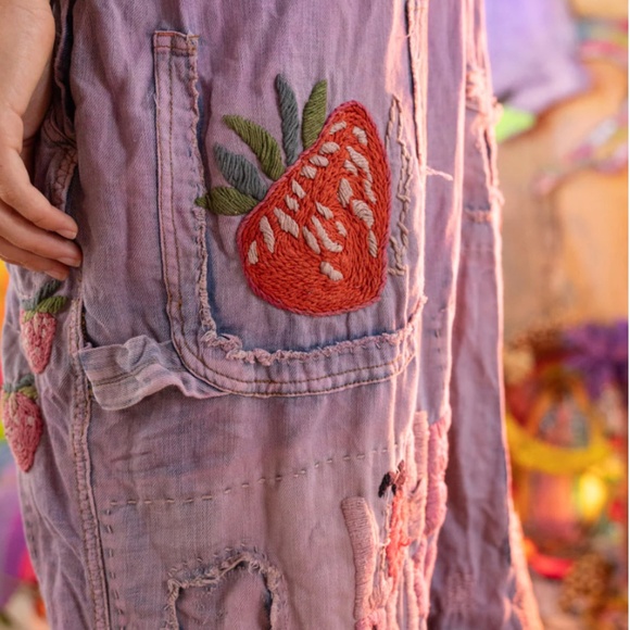 🐞❤️NWT MAGNOLIA PEARL Embroidered Love Overalls❤️🐞 - Picture 10 of 10